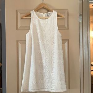 White Lacey sleeveless mid-dress